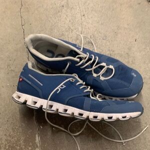 On Running on cloud Athletic Shoes in Blue and White